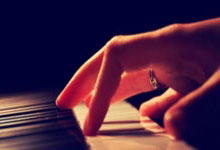 在巴黎奥运会樊振东落后时偷笑,刘丁硕回应:笑的是张本智和,不是大家想象.